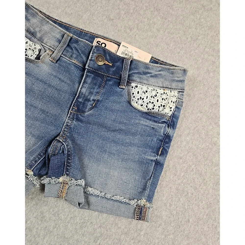 SO Jean Shorts Girls Size 7 Cut Off Mid Rise Denim Floral Shortie Jeans NWT